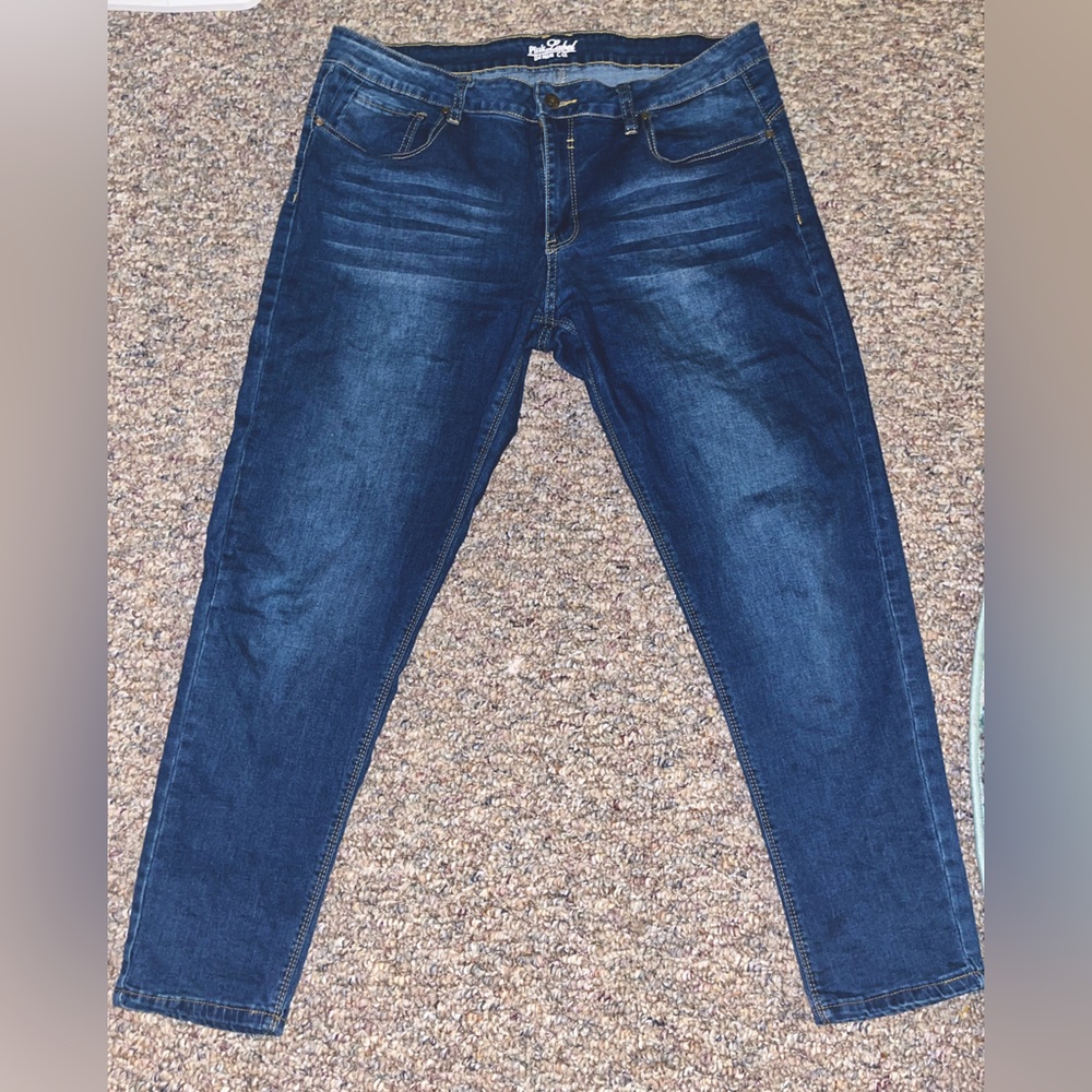 Skinny jeans
